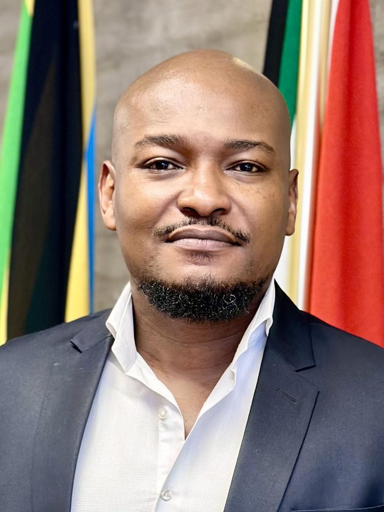 Mr Tshepo Mashilo